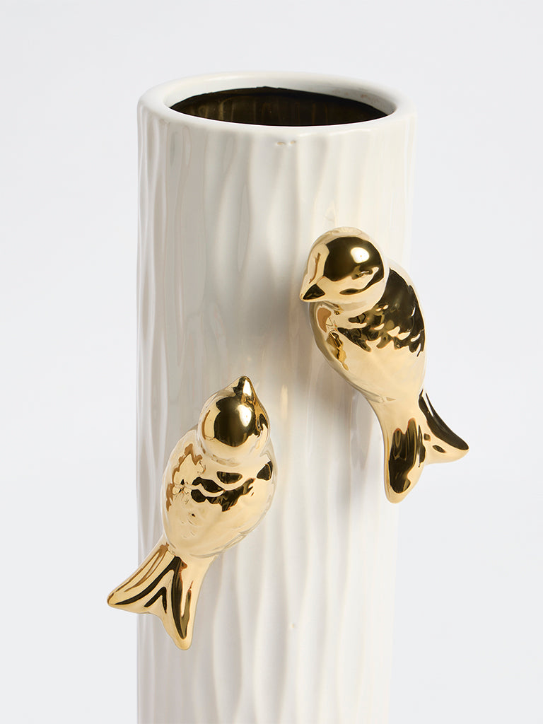 Westside Home White Textured Bird-Design Planter
