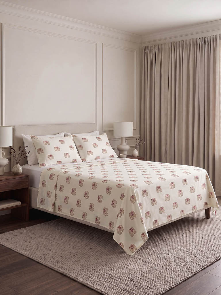 Westside Home Off-White Elephant Printed King Bed Sheet Set