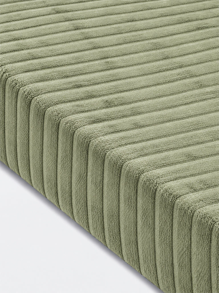 Westside Home Sage Fleece Ribbed Queen Bed AC Blanket