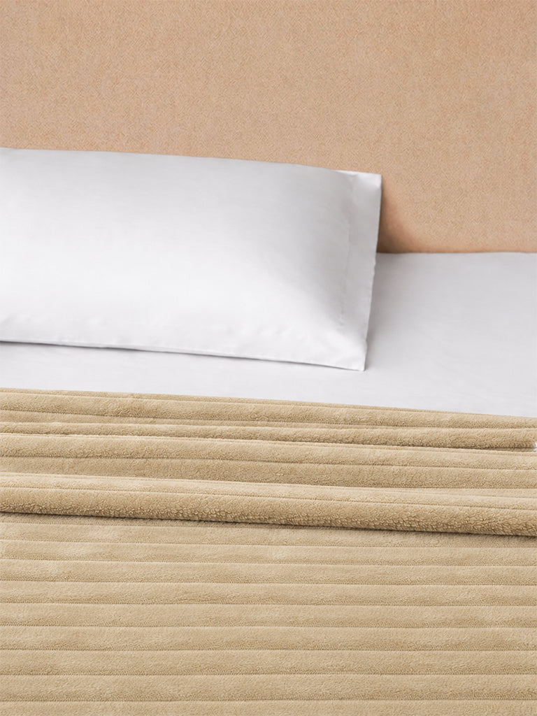 Westside Home Beige Ribbed-Textured Queen Bed Fleece Blanket