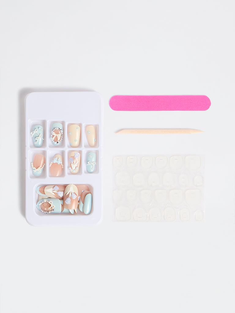 Studiowest Press and Go Light Blue Victorian Style Press-On Nails Set