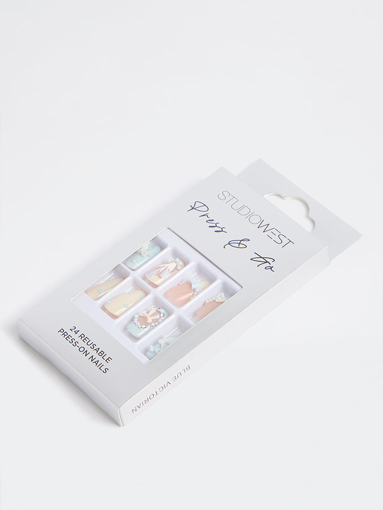 Studiowest Press and Go Light Blue Victorian Style Press-On Nails Set