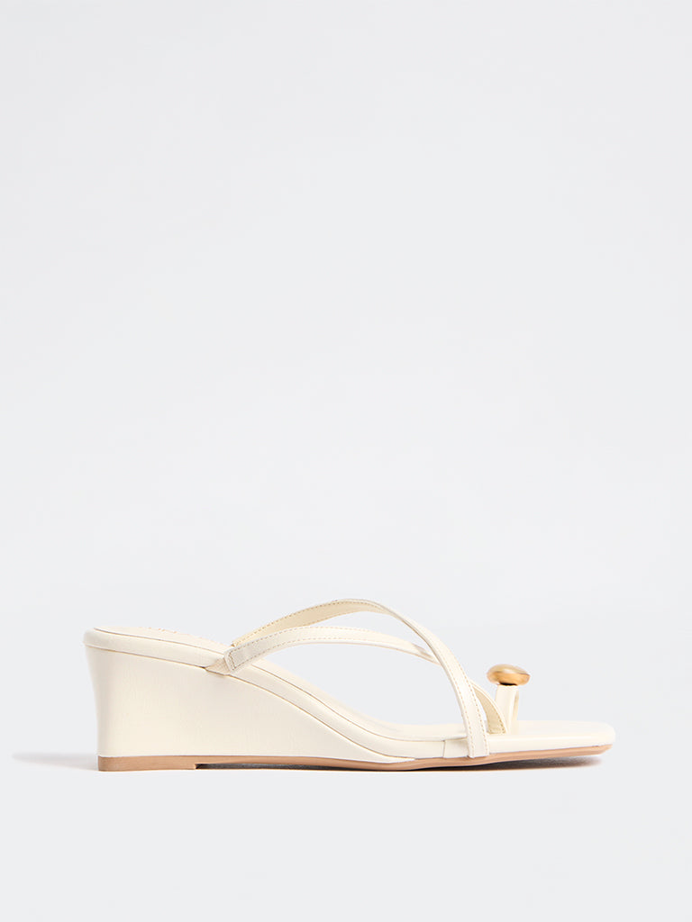 LUNA BLU Ivory Stone-Detail Toe-Ring Wedge Heel Sandals