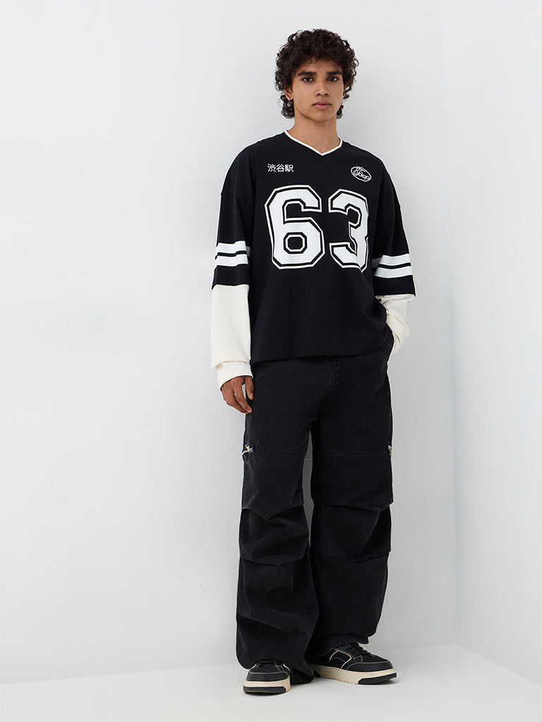 Nuon Black Panelled Relaxed-Fit Mid-Rise Cargo Jeans