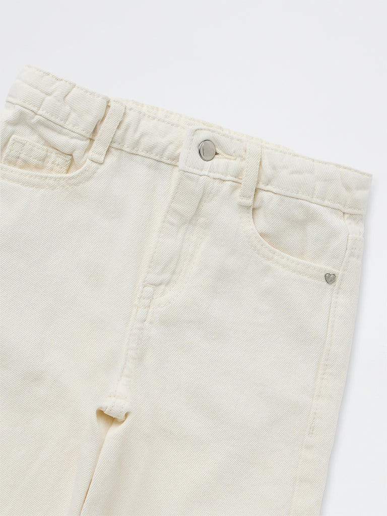 HOP Kids Girls Off-White Frayed-Detail High-Rise Jeans