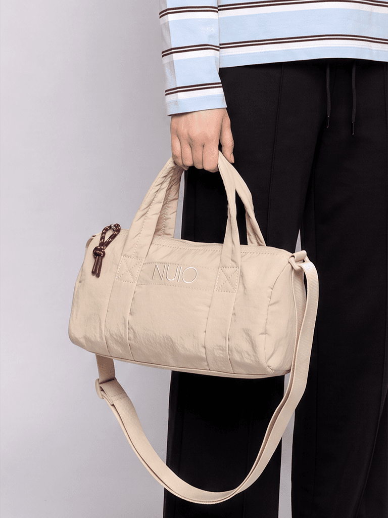 Nuoflexx Beige Text-Detailed Duffle Bag
