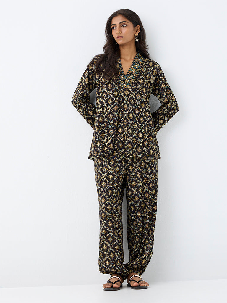 Utsa Black Floral Printed Tunic