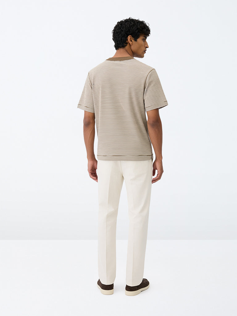 Ascot Off-White Solid Relaxed-Fit Mid-Rise Chinos