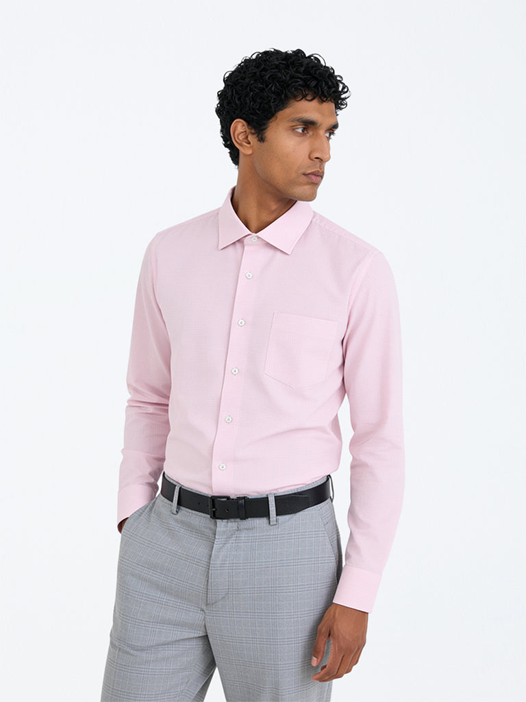 WES Formals Light Pink Checkered Slim-Fit Cotton Shirt