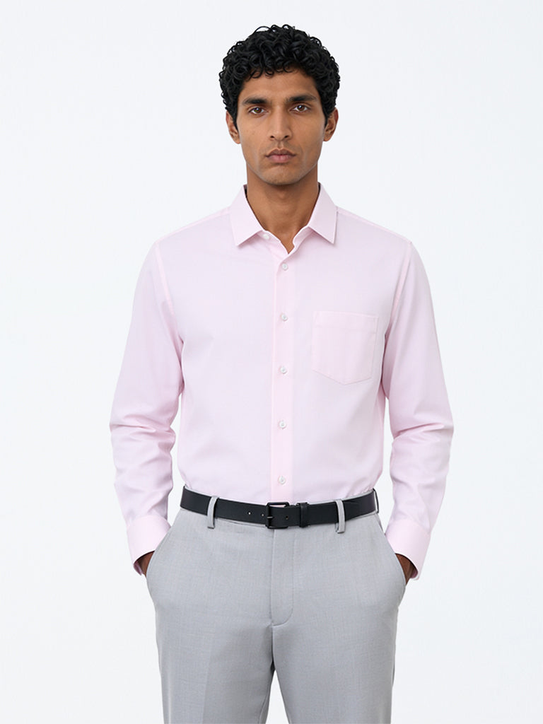 WES Formals Light Pink Relaxed-Fit Cotton Shirt
