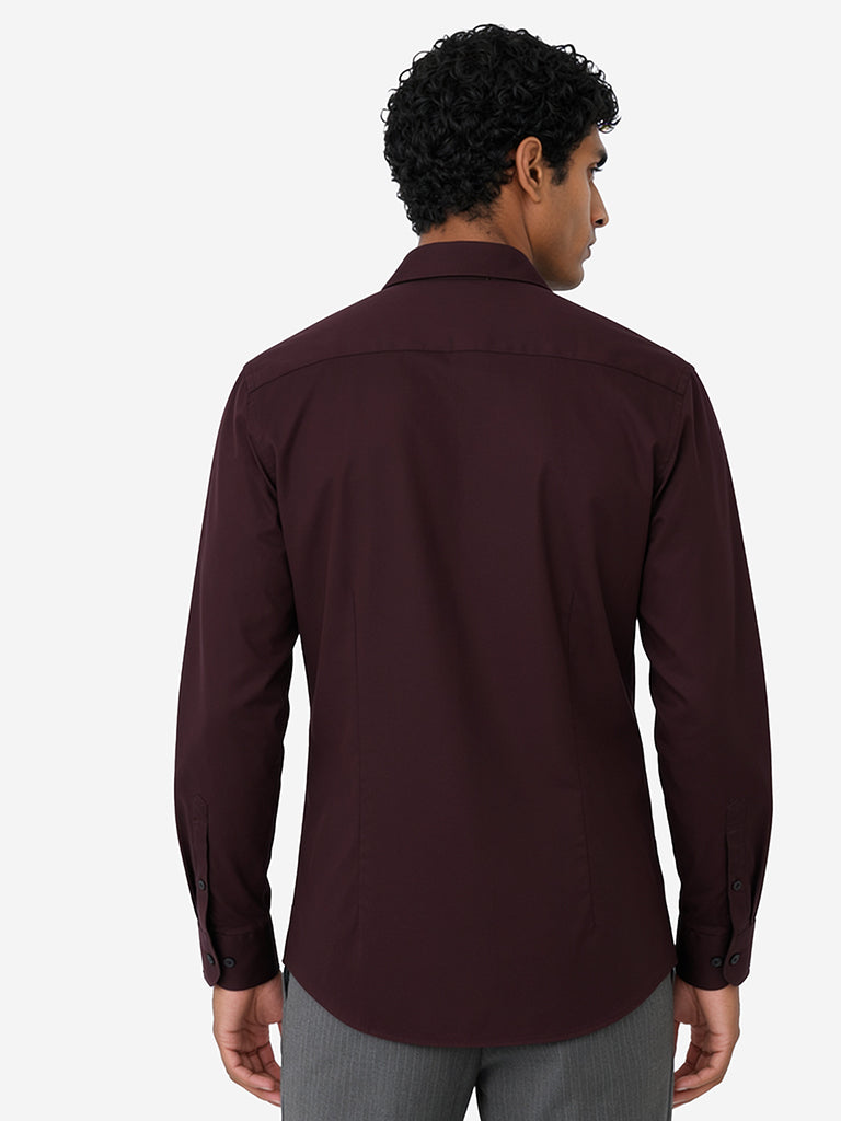 WES Formals Dark Wine Solid Slim-Fit Cotton-Blend Shirt