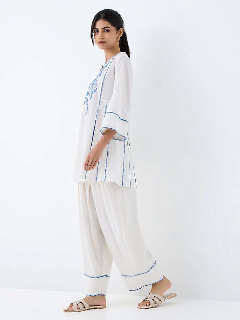 Utsa Off-White Floral Embroidered Cotton Kurti