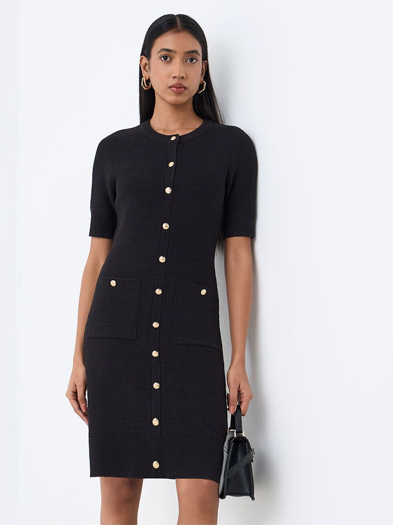 Wardrobe Black Solid Knitted Sheath Dress