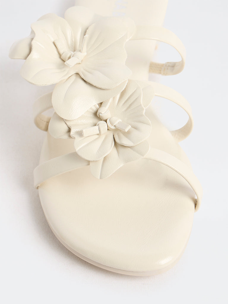 LUNA BLU Ivory Sandals