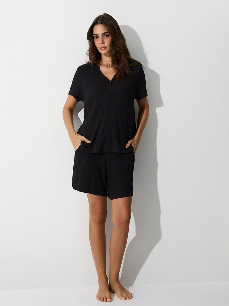 Wunderlove Black Solid T-Shirt