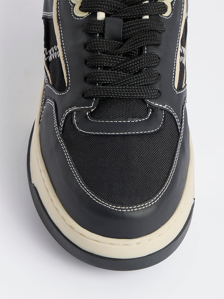 SOLEPLAY Black Lace-Up Sneakers