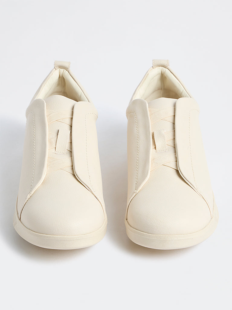 SOLEPLAY Off-White Leather Slip-On Sneakers