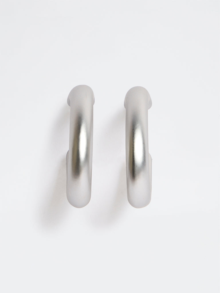 Westside Accessories Silver Oval Hoop Earrings