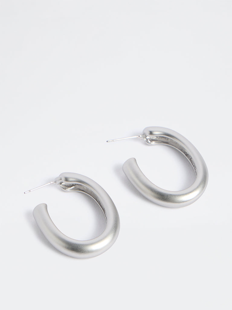 Westside Accessories Silver Oval Hoop Earrings