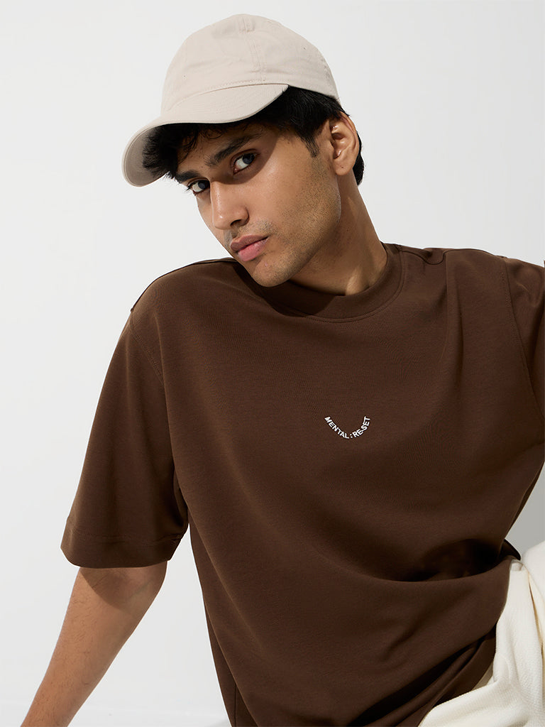 Nuoflexx Dark Brown Text-Design Relaxed-Fit Cotton-Blend T-Shirt