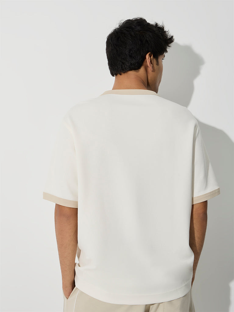 Nuoflexx Off-White Text-Printed Relaxed-Fit Cotton-Blend T-Shirt