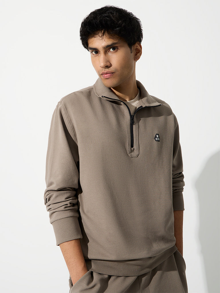 Nuoflexx Taupe Patch-Detail Relaxed-Fit Cotton-Blend Sweatshirt