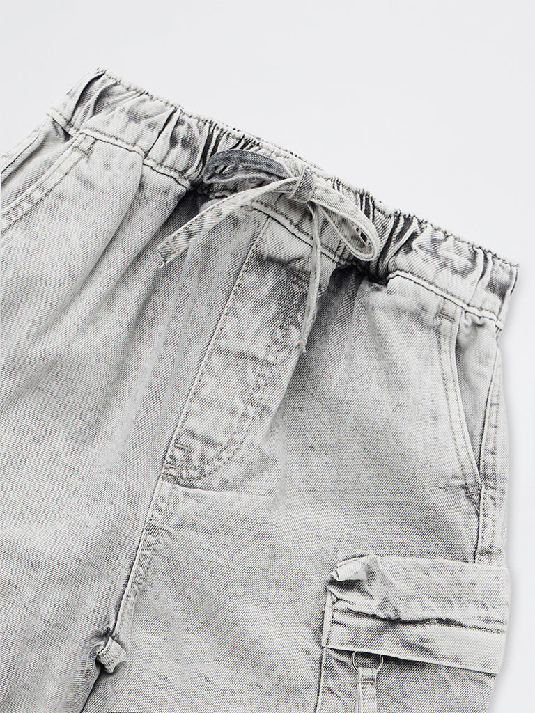 Boys Light Grey Washed Mid-Rise Denim Shorts