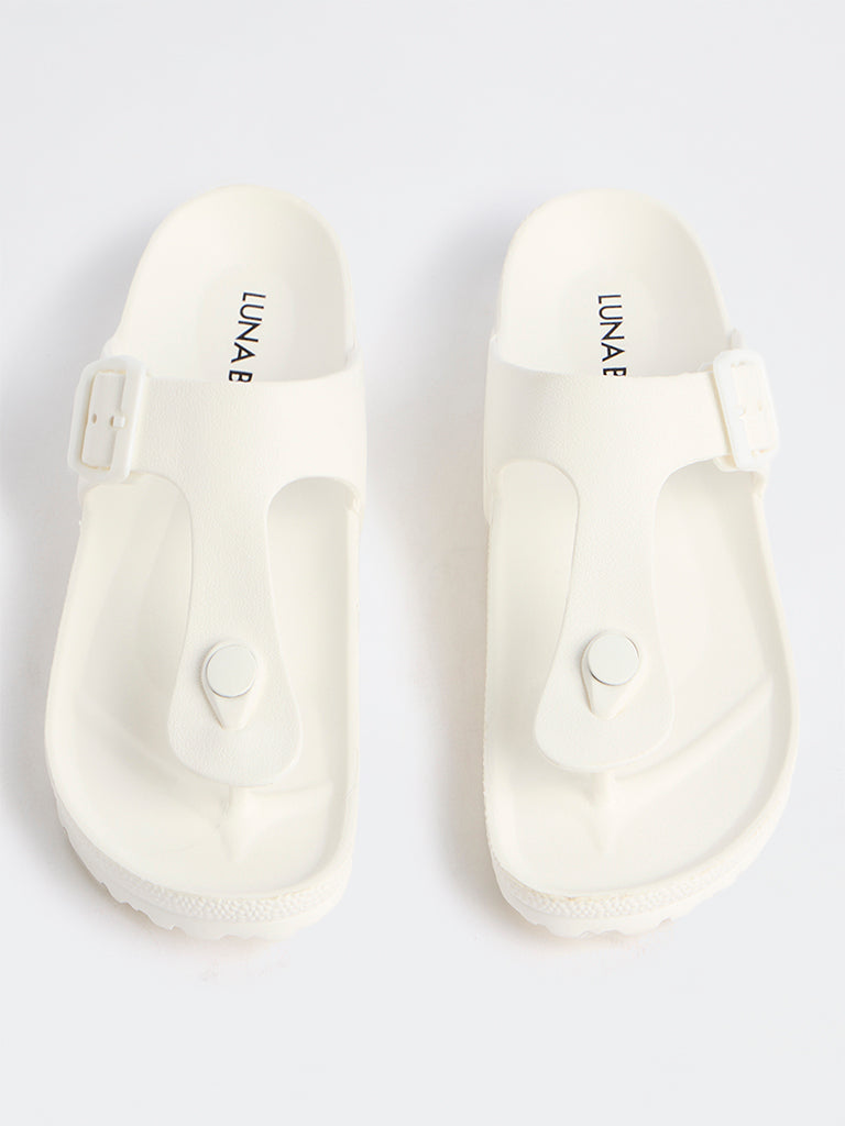 LUNA BLU White Buckle-Detail Thong-Strap Sandals
