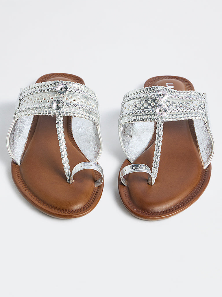 LUNA BLU Silver Braided Kolhapuri Sandals