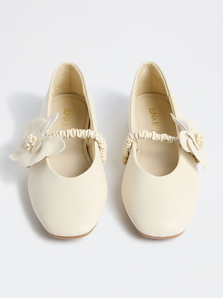 LUNA BLU Ivory Floral Appliqué Mary Jane Shoes