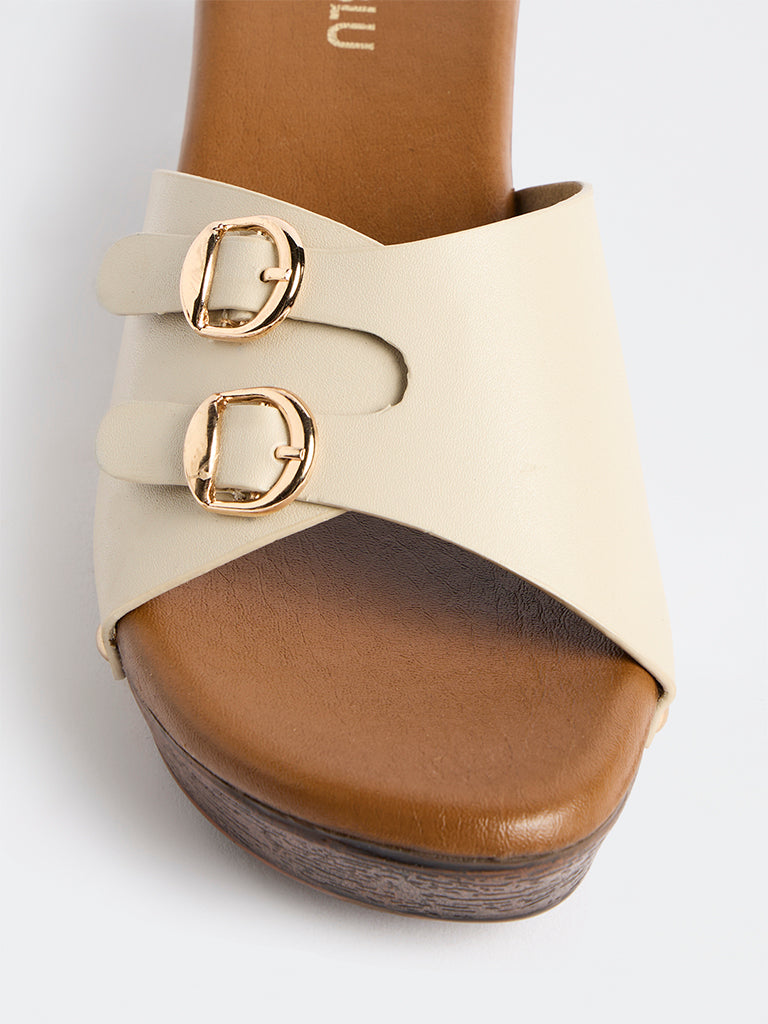 LUNA BLU Ivory Buckle Detailed Block-Heel Sandals