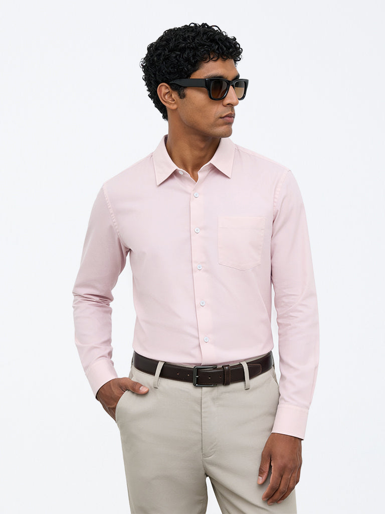 WES Formals Light Pink Solid Slim-Fit Cotton Shirt