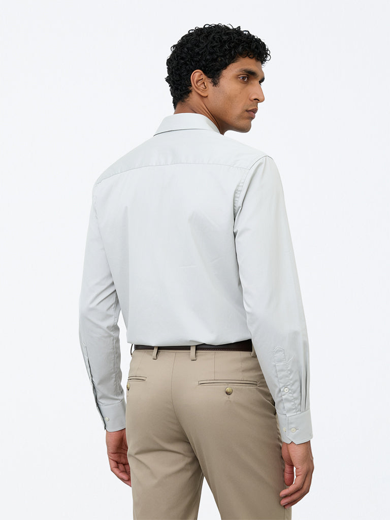 WES Formals Light Grey Solid Slim-Fit Cotton Shirt