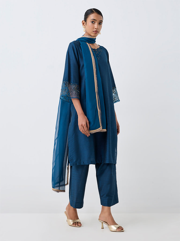 Vark Dark Blue Laser Cut Detail Straight Ethnic Set