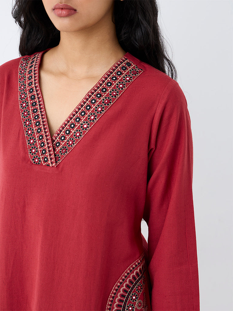 Utsa Red Floral Embroidered Cotton-Blend A-Line Kurta