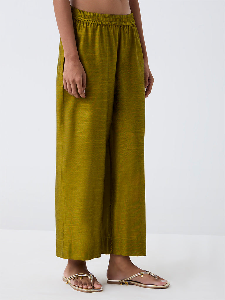 Utsa Olive Solid Pants