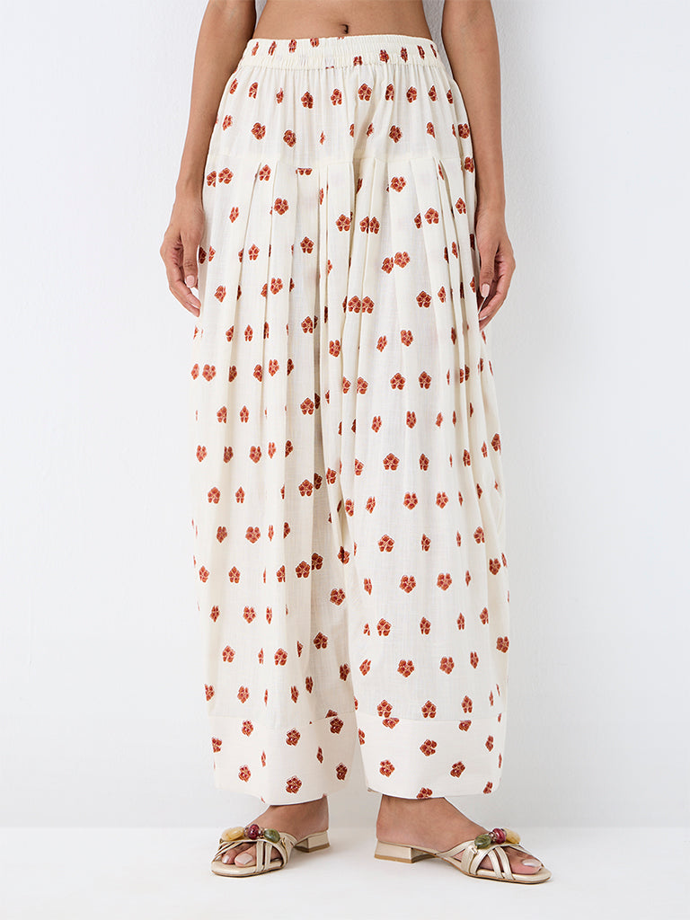 Utsa Off-White Floral Detailed Farshi Cotton Salwar