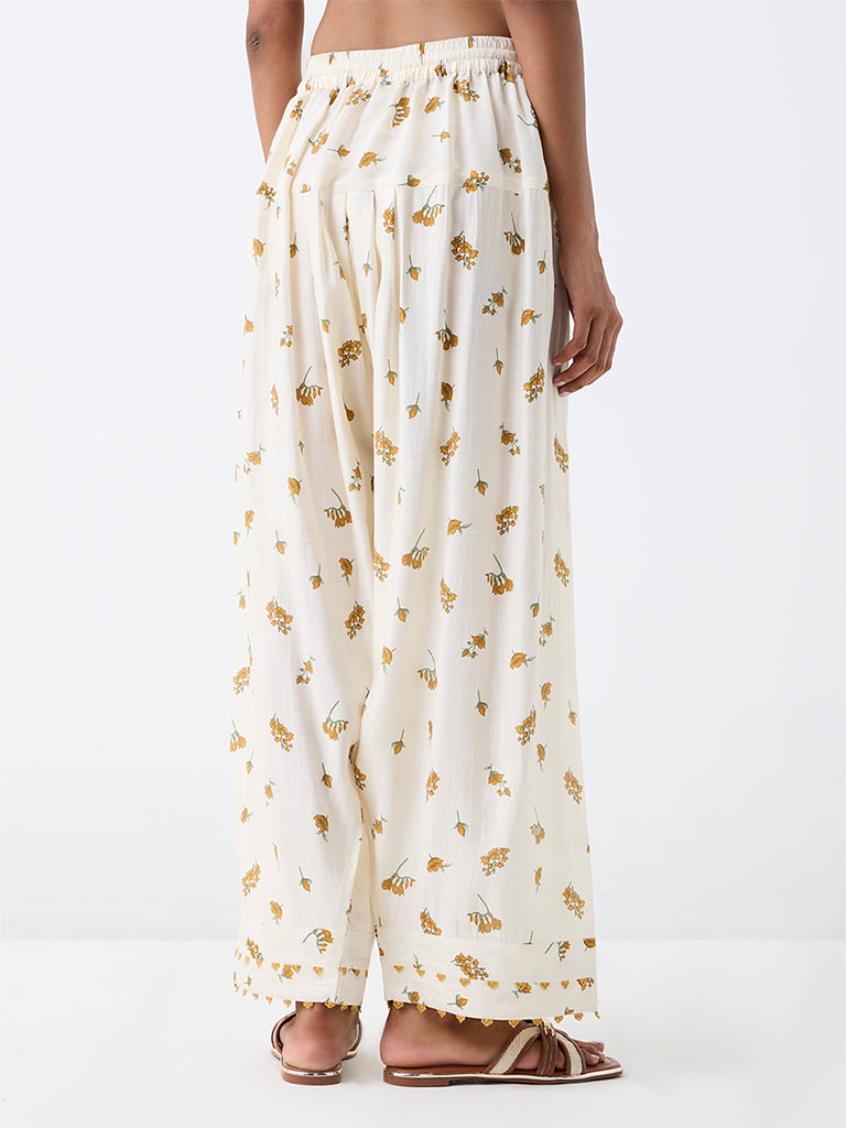 Utsa Off-White Floral Printed Salwar