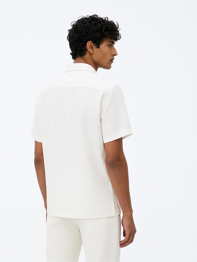 Ascot Off-White Solid Relaxed-Fit Shirt
