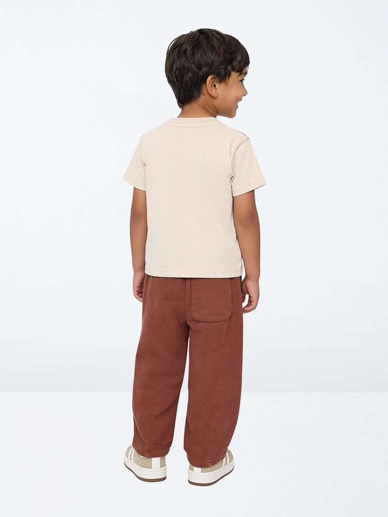 HOP Kids Boys Brown Solid Mid-Rise Cotton Trousers