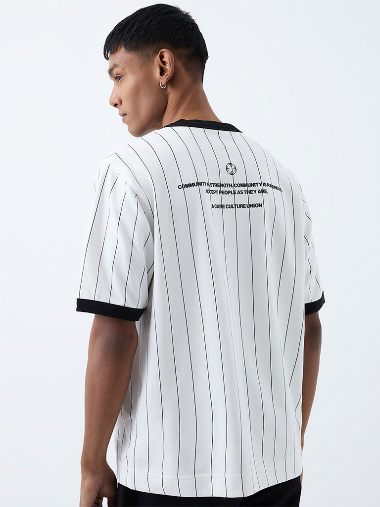 Nuoflexx White and Black Striped Relaxed-Fit Cotton-Blend T-Shirt