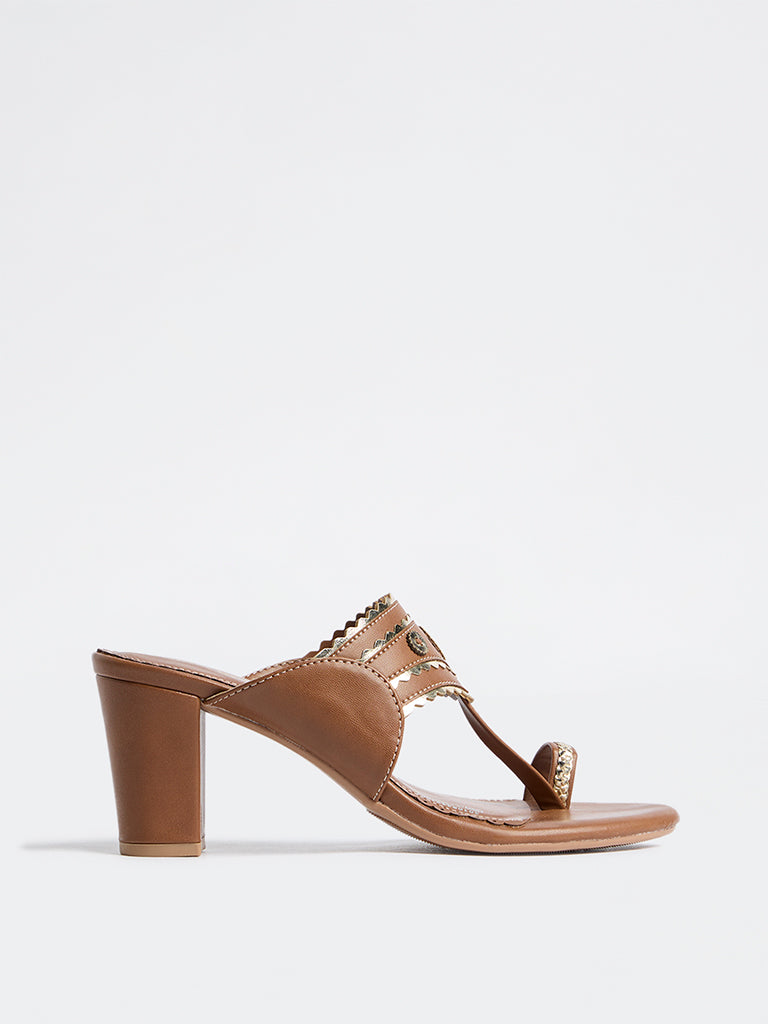 LUNA BLU Brown Kolhapuri Block Heel Sandals