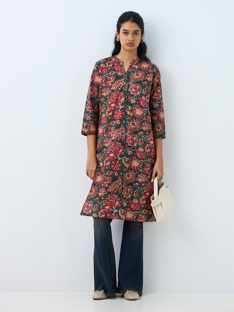 Utsa Red Floral Printed Cotton Straight Kurta