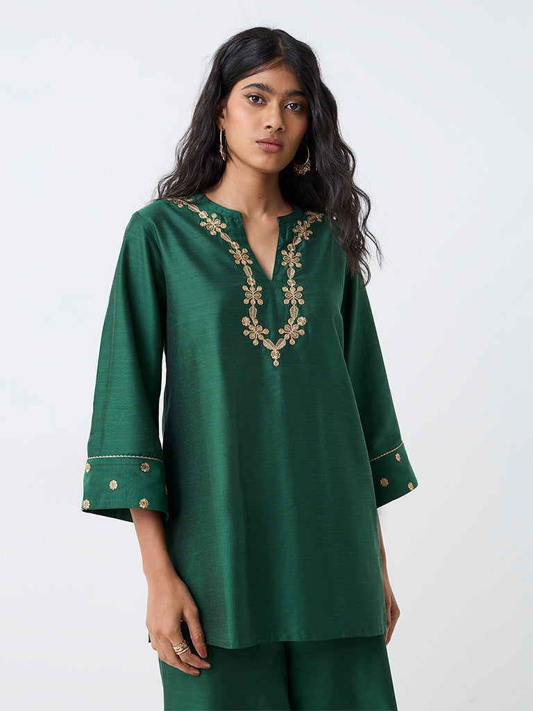 Utsa Dark Green Floral Embroidered Kurti