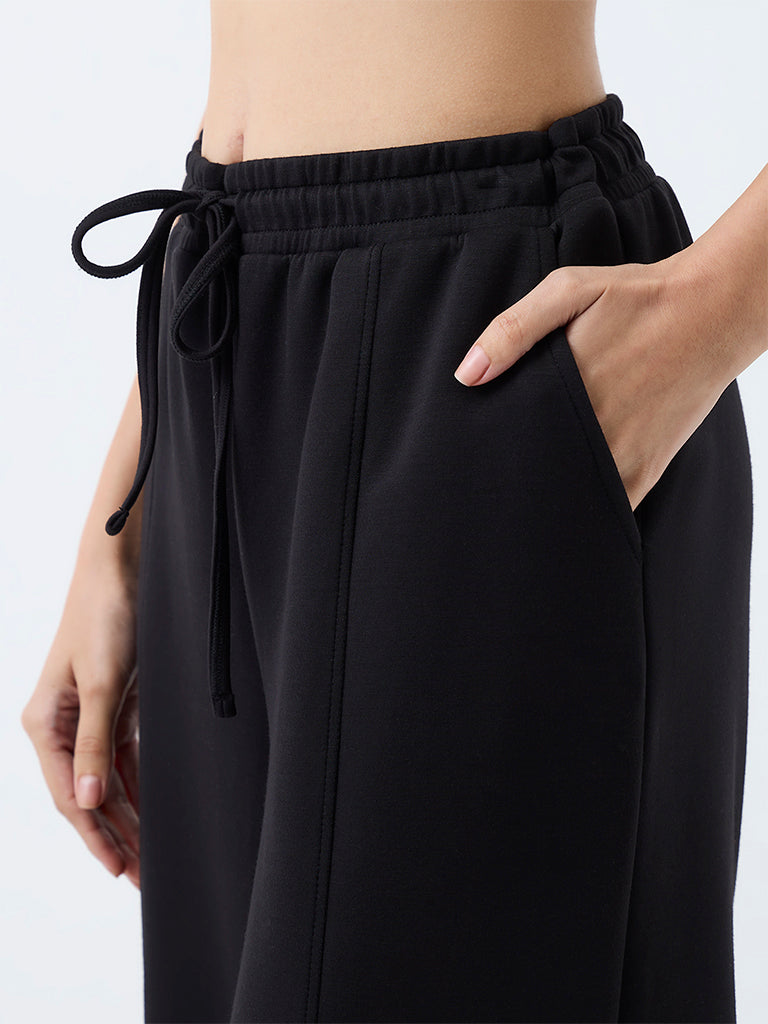 Wunderlove Black Solid High-Rise Pants