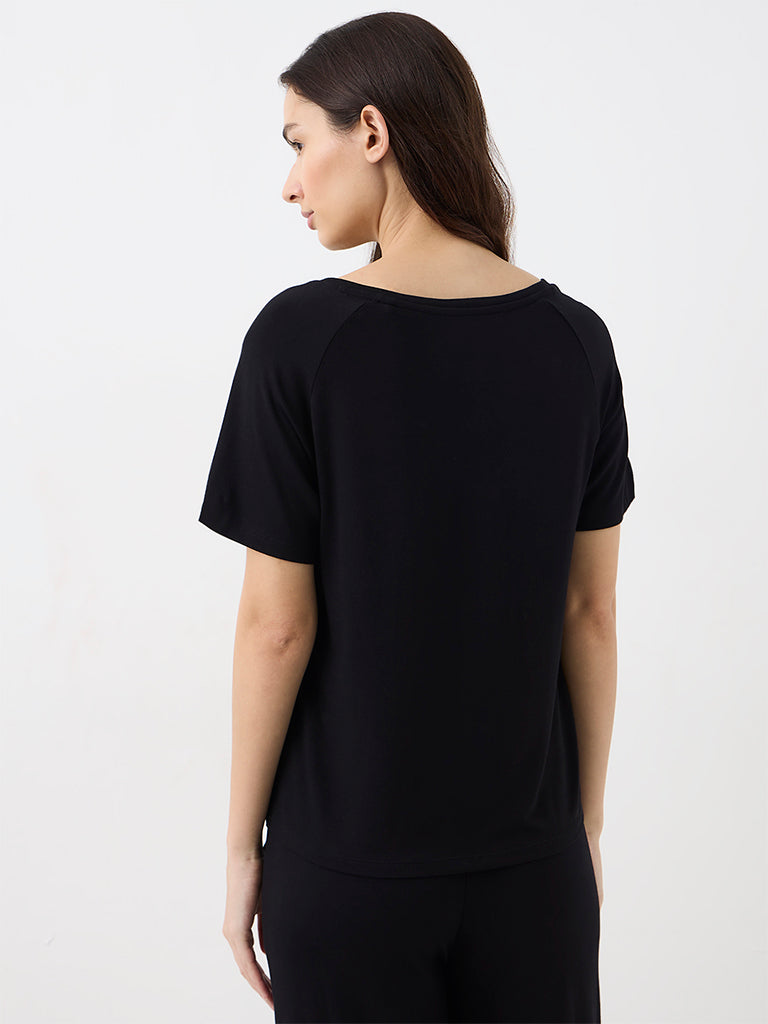 Wunderlove Black Solid T-Shirt
