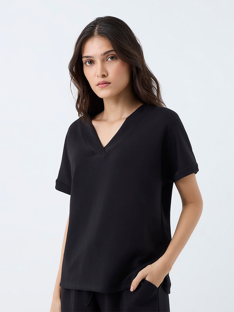 Wunderlove Black Solid T-Shirt