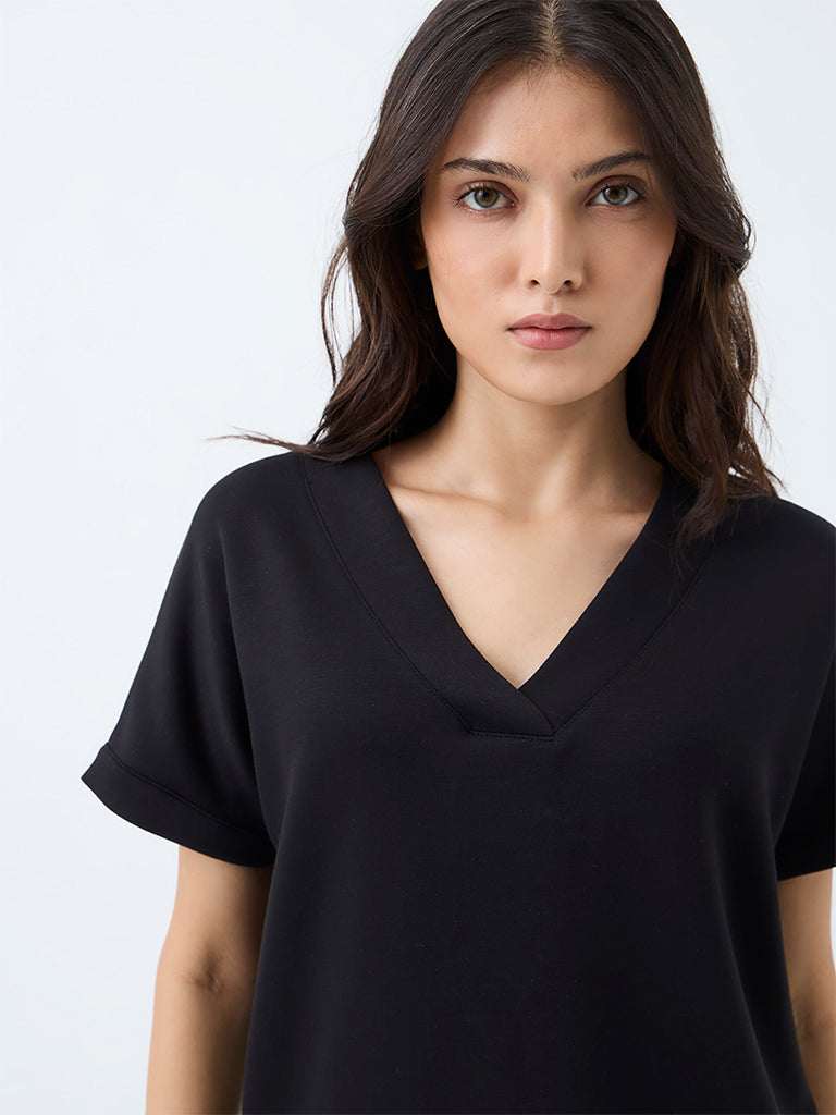 Wunderlove Black Solid T-Shirt