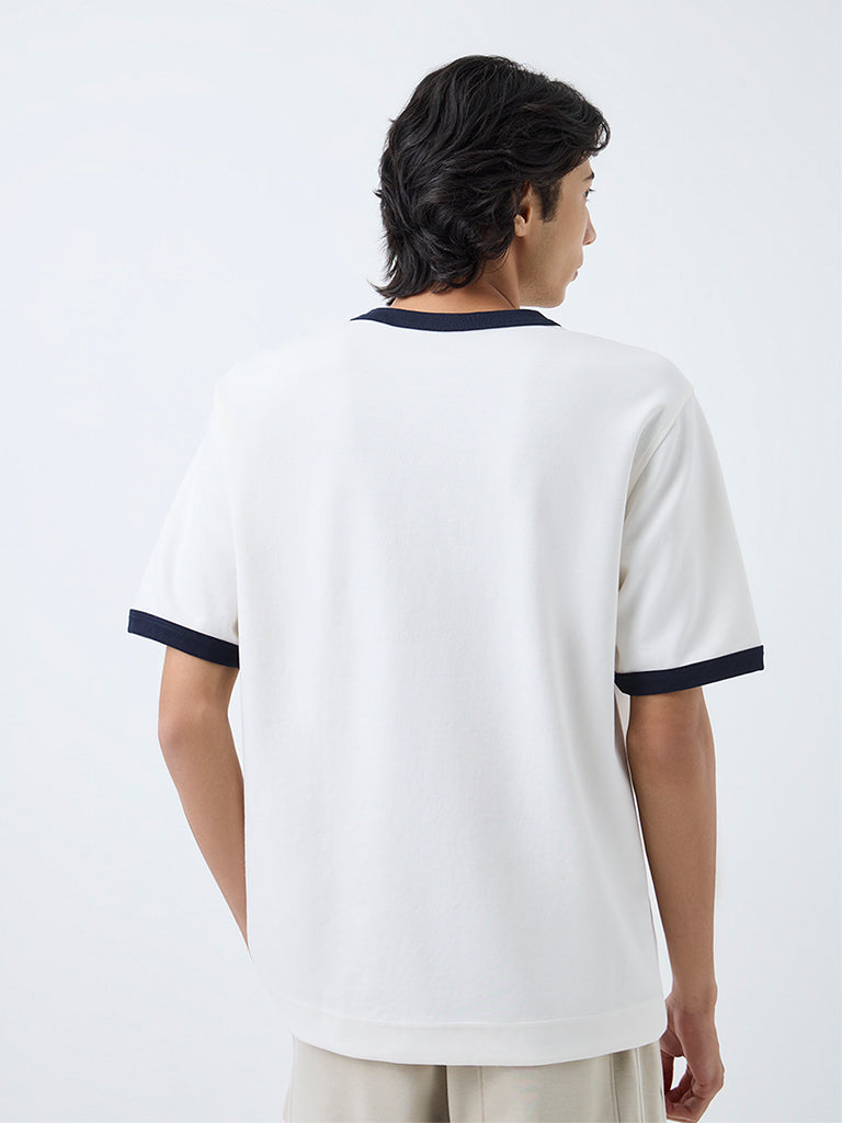 Nuoflexx Off-White Graphic Printed Cotton-Blend T-Shirt