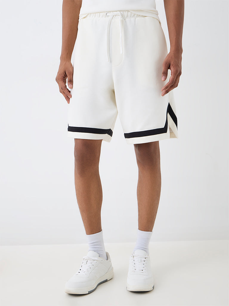 Nuoflexx White Contrast-Detail Relaxed-Fit Mid-Rise Shorts